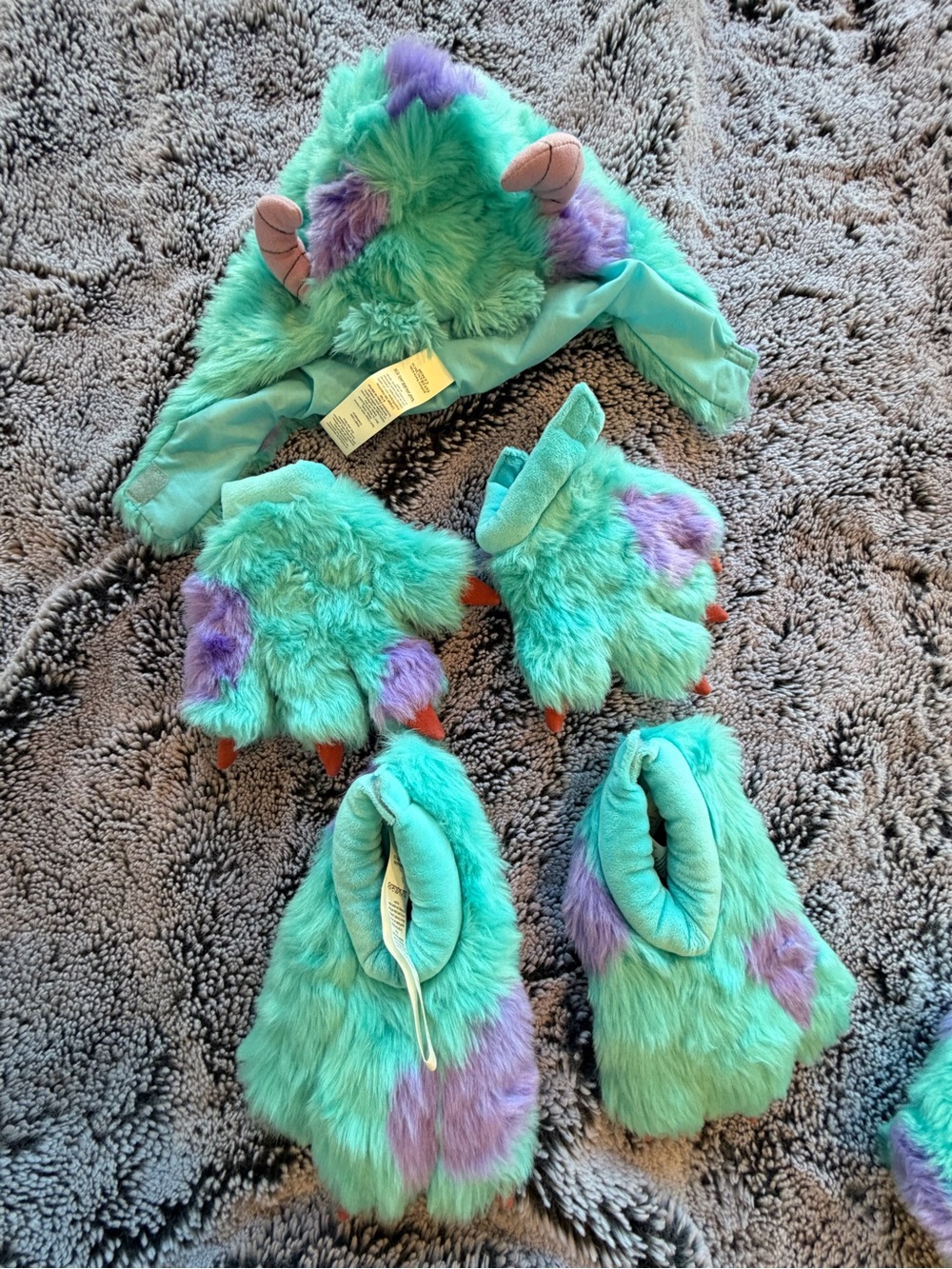 Like New- Pottery Barn Kids Monsters Inc. Sully Costume - Picture 4 of 5